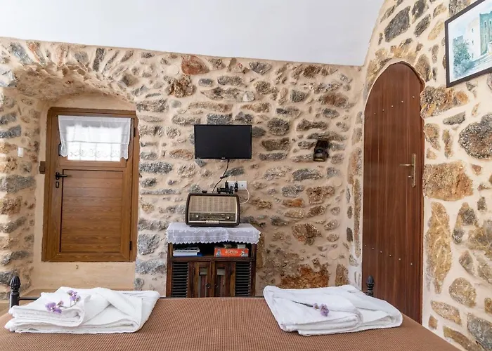 Apartment Stratis Tower Since 1892 *