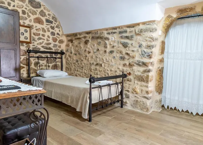 Apartment Stratis Tower Since 1892