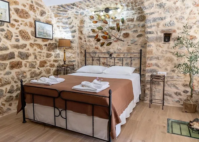 Stratis Tower Since 1892 Apartment