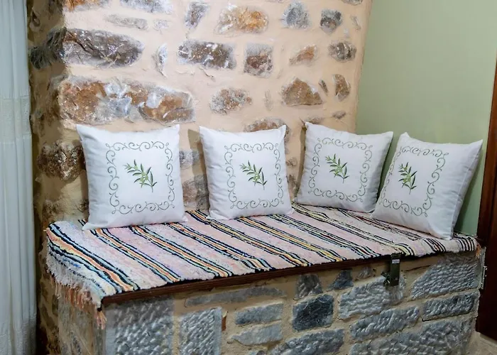 Stratis Tower Since 1892 *