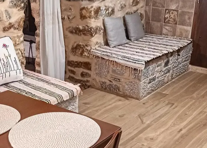 Stratis Tower Since 1892 Apartment Oitilon